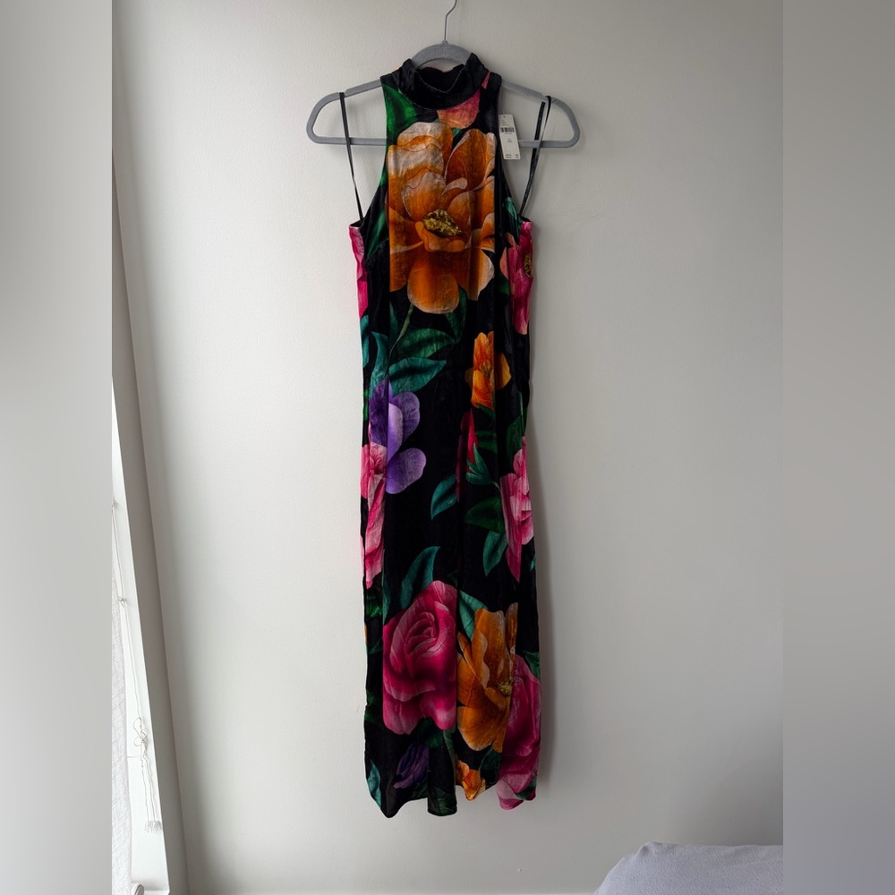 Farm Rio × Anthropologie Mock-Neck Printed
Velvet Midi Dress, NWT - Picture 4 of 7